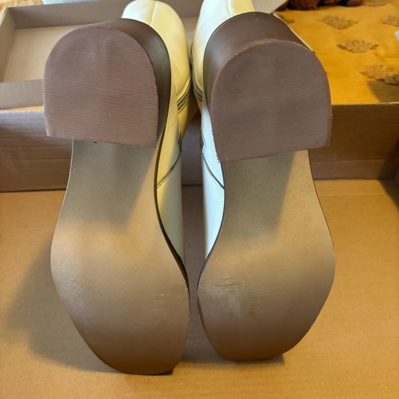 Patina - Portland Leather Oslo Boots in Bone - Picture 10 of 12